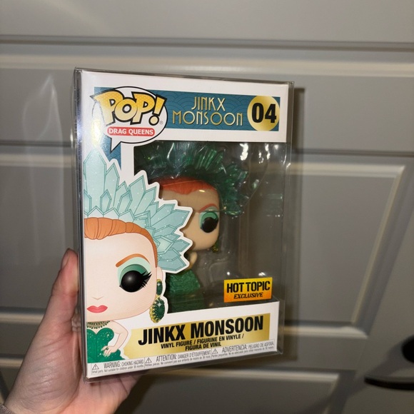 Jinkx Monsoon Funko Pop Figure - Picture 2 of 3